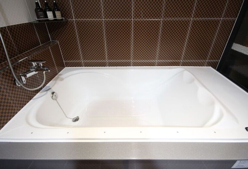 Люкс, Brown Dot Hotel Jinhae