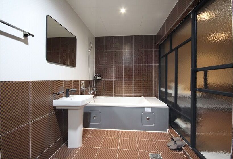 스위트, Brown Dot Hotel Jinhae