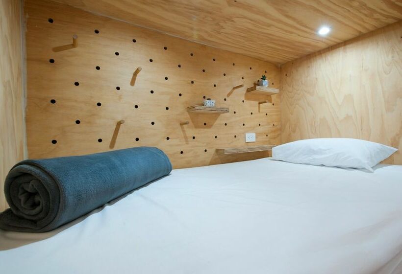 ルームシェアのワンベッド, Capital Hostel De Ciudad