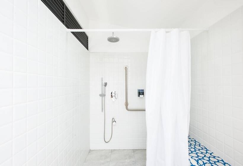 ルームシェアのワンベッド, Capital Hostel De Ciudad