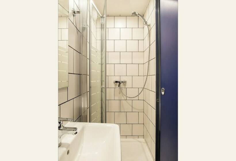 Семейный Номер, Eklo Hotels Lille