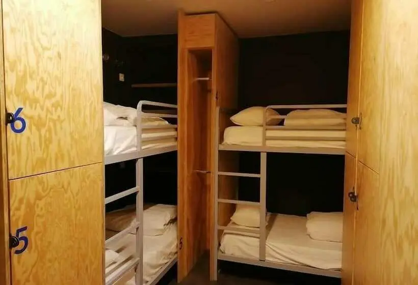 Vuode Makuusalissa, Eklo Hotels Lille