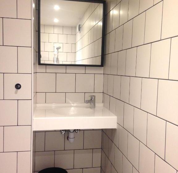 Семейный Номер, Eklo Hotels Lille