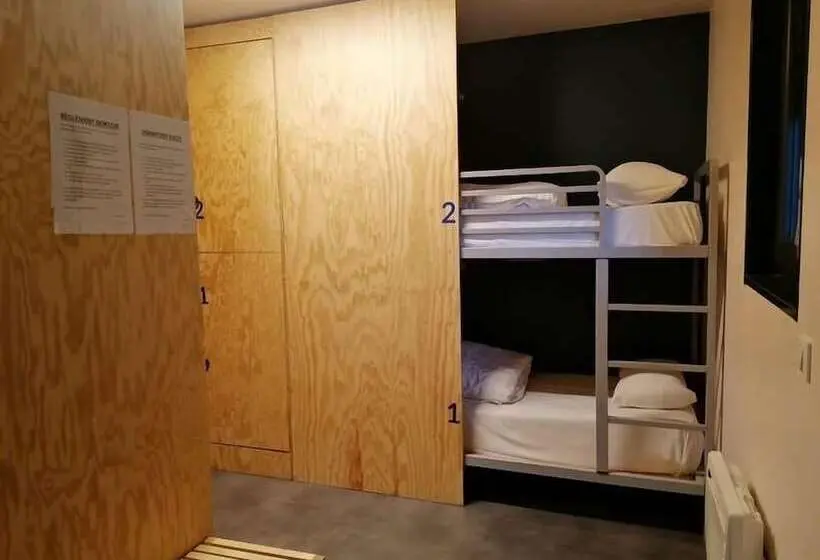 Vuode Makuusalissa, Eklo Hotels Lille