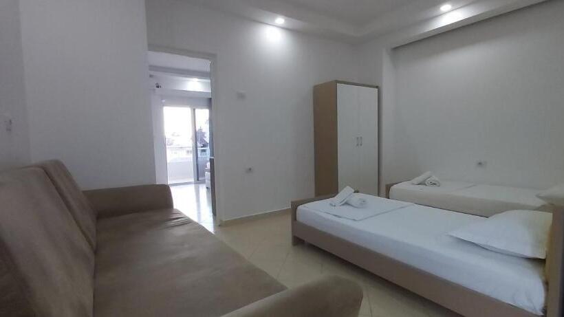 סוויטה משפחתית, Beach Restaurant Fabio