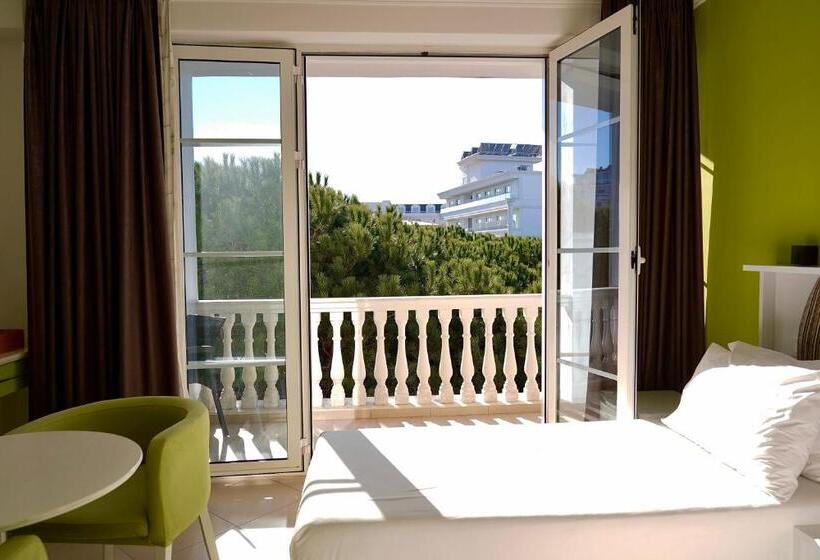 带海景的豪华间, Monaco & Garden