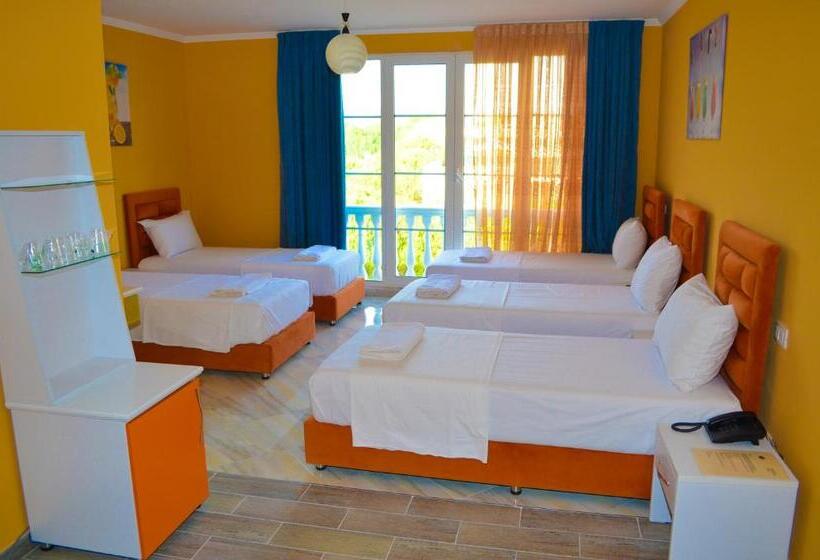 5人标间, Monaco & Garden