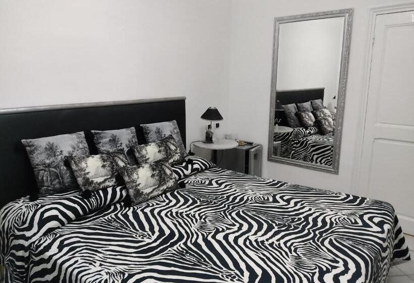 스탠다드 룸 킹사이즈 침대, Sanremo