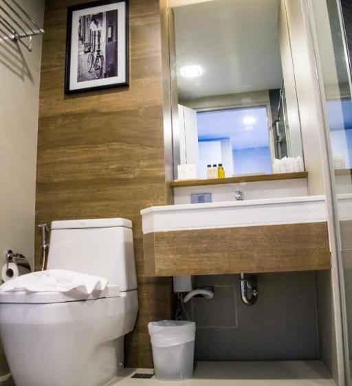 Номер Deluxe, Slive