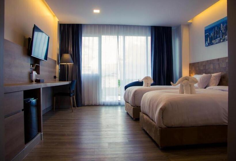 Номер Deluxe, Slive