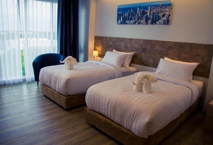 Номер Deluxe, Slive