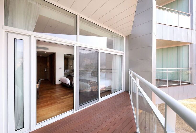 Quarto deluxe, Midas Hotel & Resort