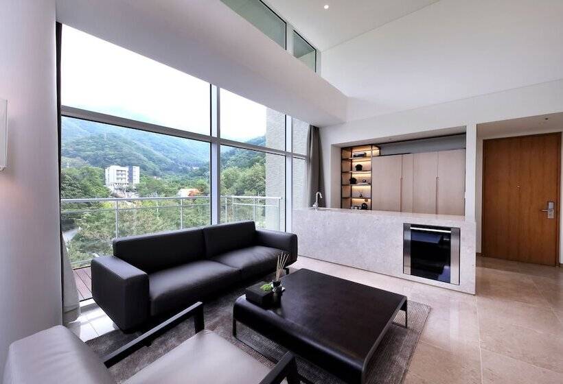 Suite, Midas Hotel & Resort