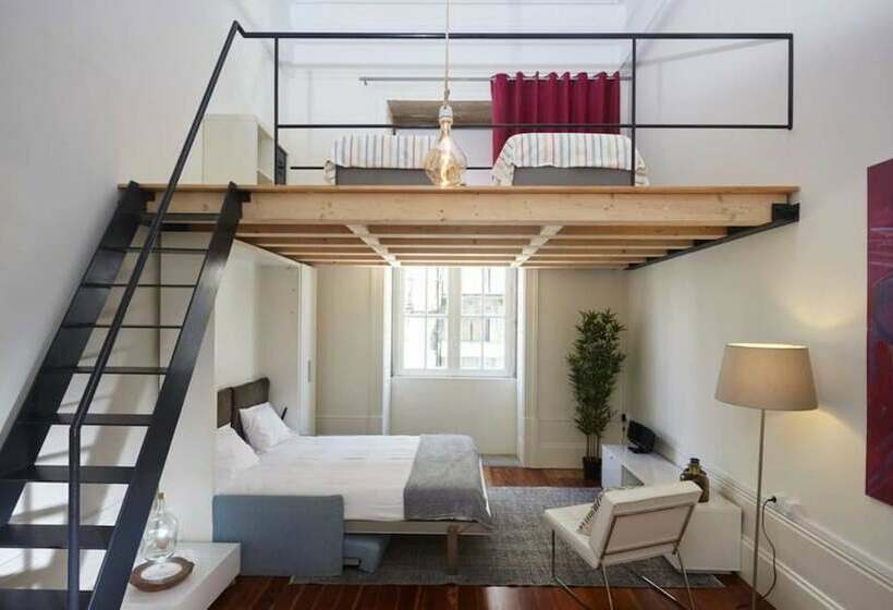 اتاق استاندارد با سرویس بهداشتی مشترک, The Passenger Hostel