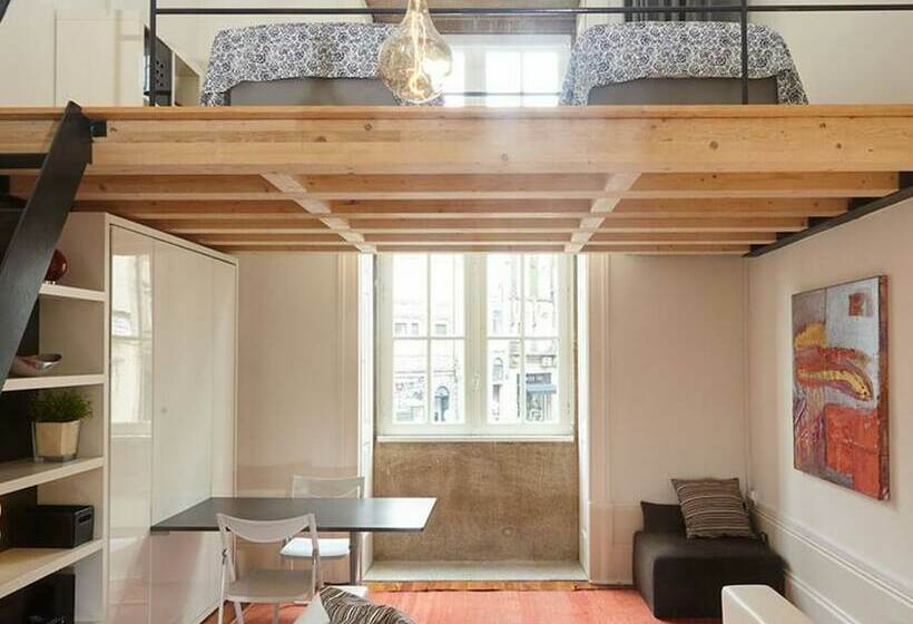 اتاق استاندارد با سرویس بهداشتی مشترک, The Passenger Hostel