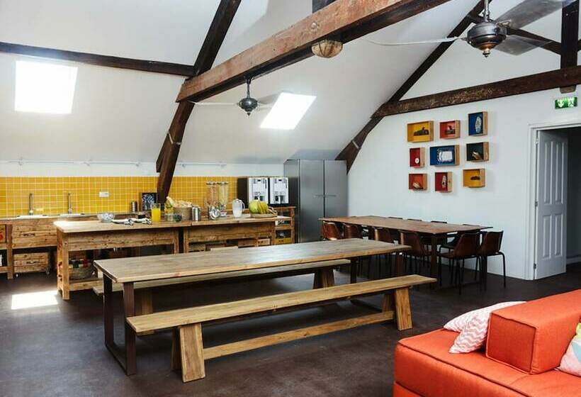 غرفة قياسية حمام مشترك, The Passenger Hostel