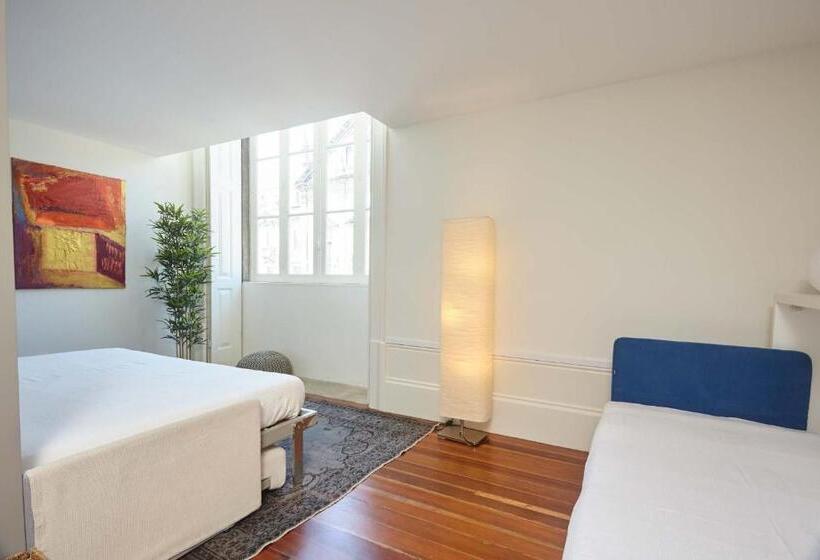 غرفة قياسية ثلاثية حمام مشترك, The Passenger Hostel