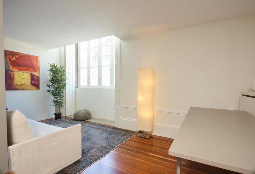 غرفة قياسية ثلاثية حمام مشترك, The Passenger Hostel