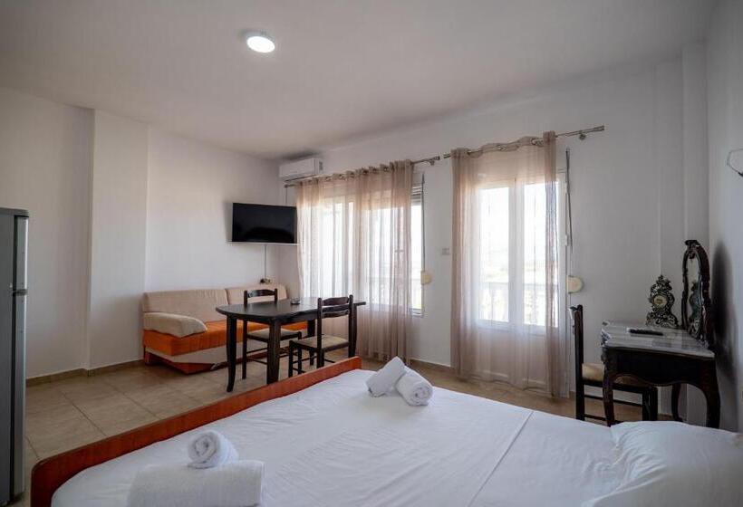 Deniz Manzaralı Aile Odası, Horizon