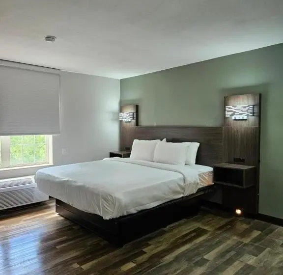身障者適用キングサイズベッドルーム, Quality Inn & Suites Columbia Harbison