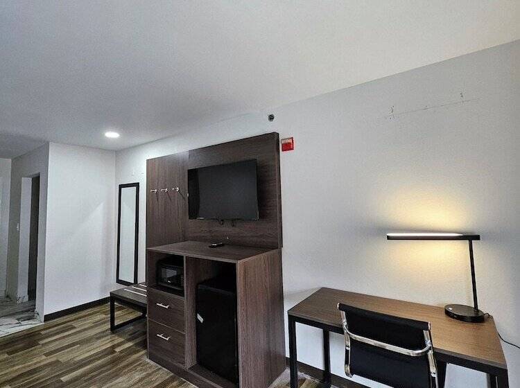 Люкс Адаптированный для Инвалидов, Quality Inn & Suites Columbia Harbison