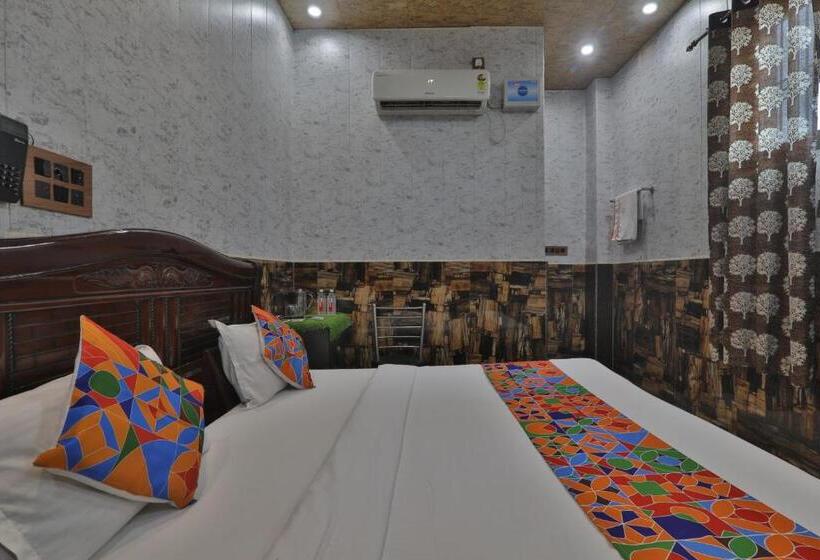 디럭스 룸, Raghunandain Inn Near Shree Ram Janmbhumi Ayodhya