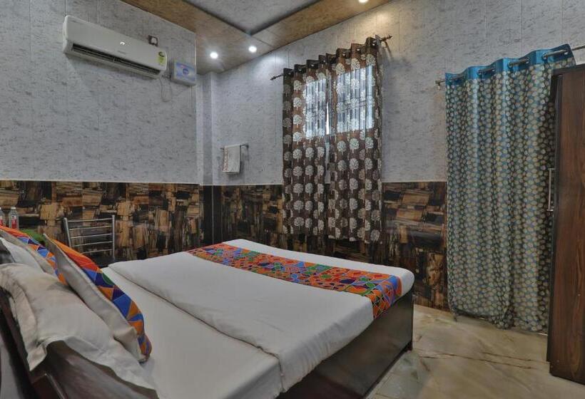 디럭스 룸, Raghunandain Inn Near Shree Ram Janmbhumi Ayodhya