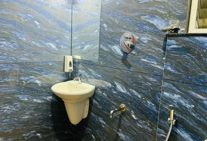 Quarto Familiar, Aronic Beach