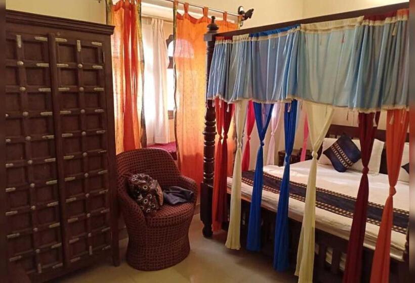 غرفة عائلية, Janat Heritage