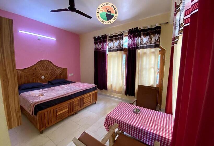 اتاق استاندارد با بالکن, Bhoj Hotel X One Light Stays