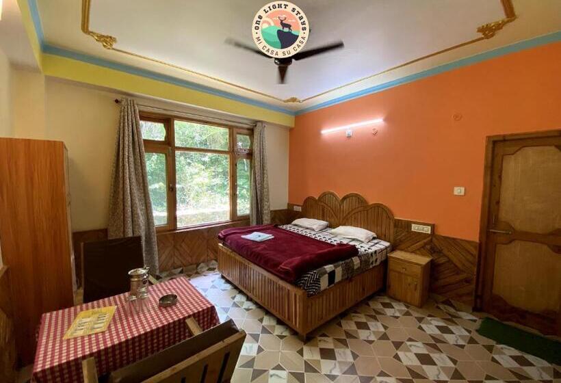 Номер Deluxe, Bhoj Hotel X One Light Stays