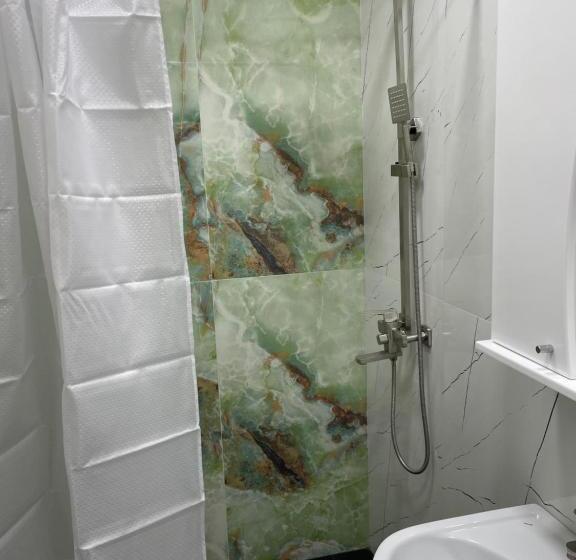 اتاق استاندارد, Dream Home