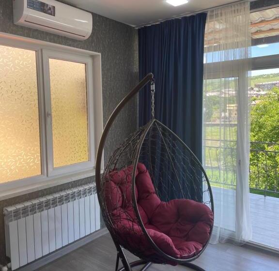 اتاق لوکس, Dream Home