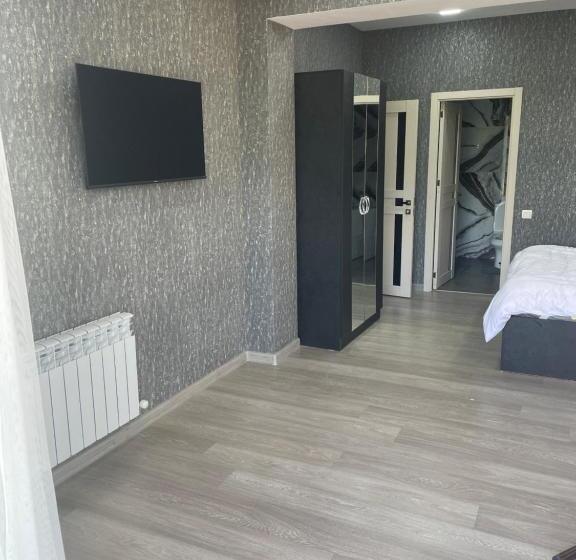 اتاق لوکس, Dream Home