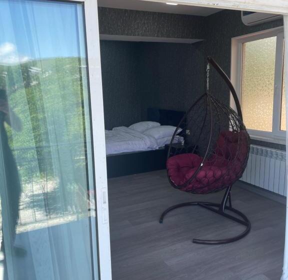 اتاق لوکس, Dream Home