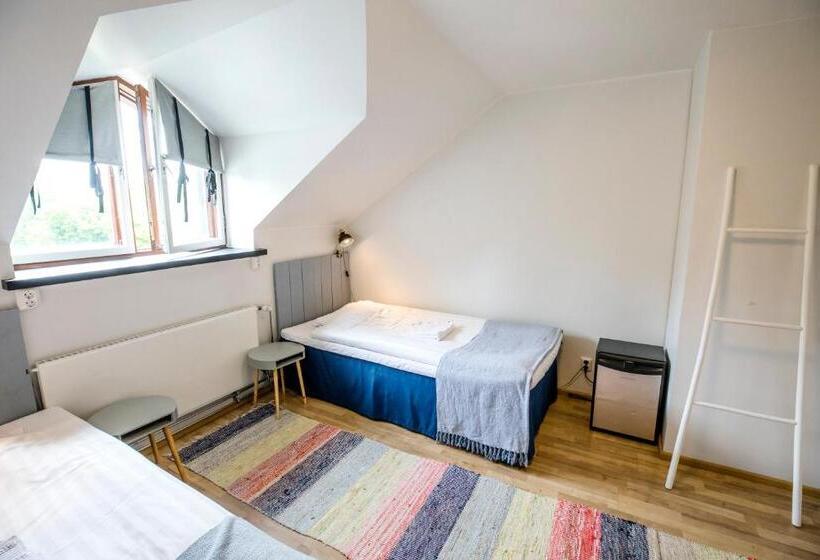 バス共有のスタンダードルーム, Villa Kemi