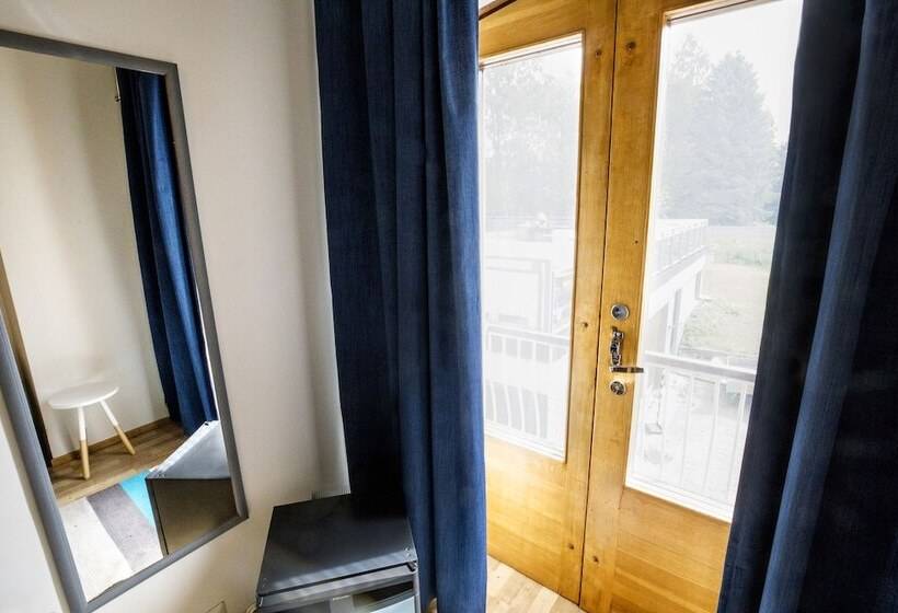 バスルーム共有のシングルスタンダード, Villa Kemi