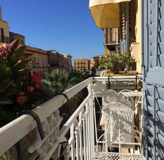 スーペリアールーム, Palazzo Melluso Luxury Suite