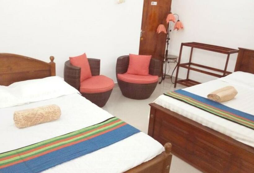 غرفة قياسية ثلاثية, Enrich Bungalow