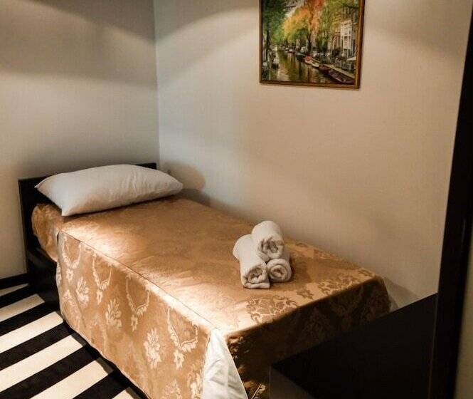 استودیوی پریمیوم, Amsterdam