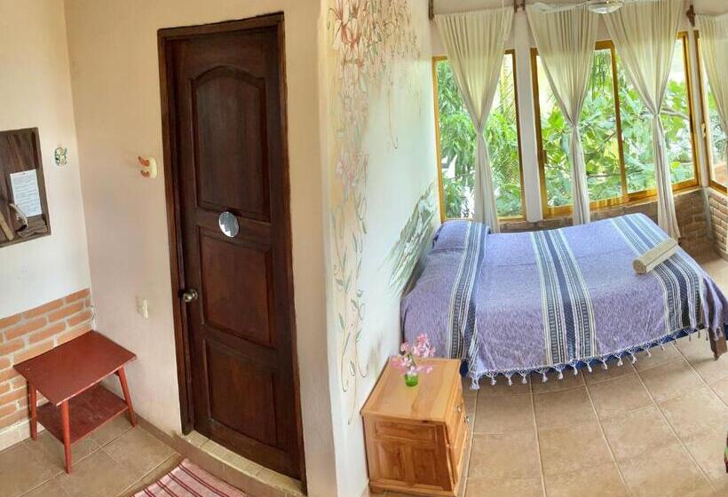 オーシャンビューのスーペリアトリプルルーム, Ananda Guest House Yoga & Meditación