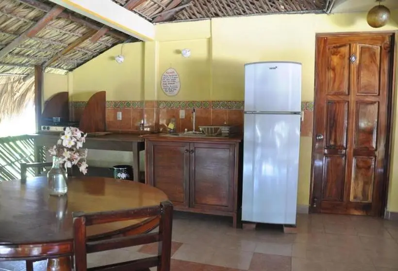 اتاق استاندارد چهار تخته با چشم‌انداز دریا, Ananda Guest House Yoga & Meditación