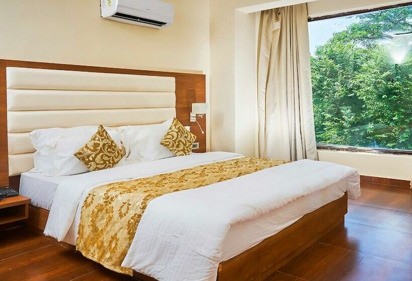 Семейный Номер, Ganpati Hotel Katra