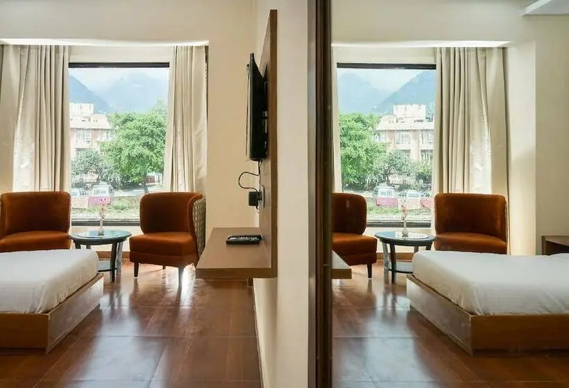 エクゼクティブルーム, Ganpati Hotel Katra