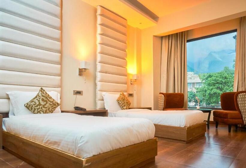 اتاق اکونومی, Ganpati Hotel Katra