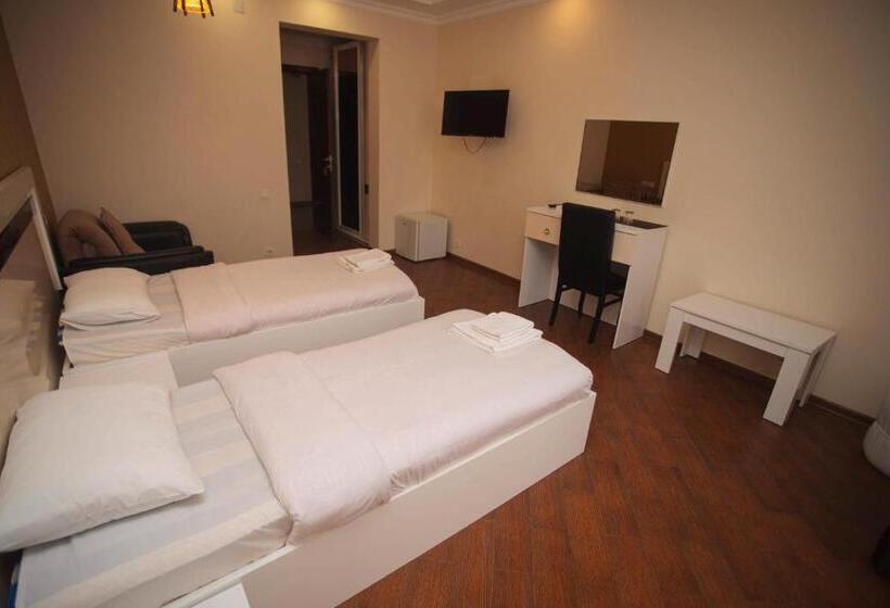 اتاق سوپریور, Irise