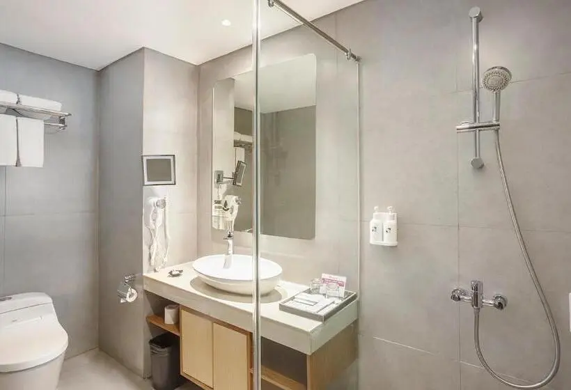 オーシャンビューデラックスルーム, Swissbelinn Luwuk