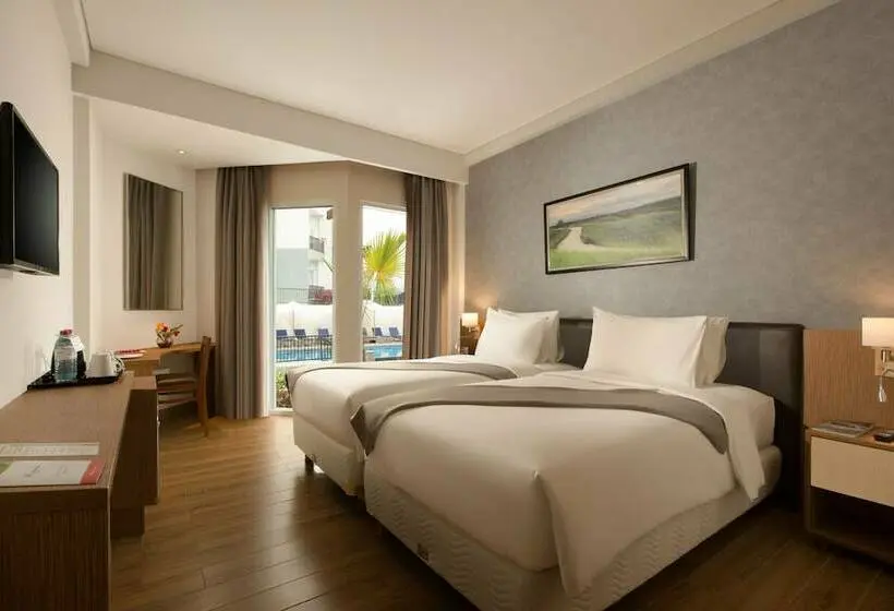 ガーデンビューデラックスルーム, Swissbelinn Luwuk