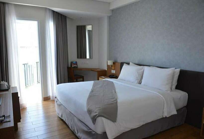 חדר דלוקס נוף לגינה, Swissbelinn Luwuk