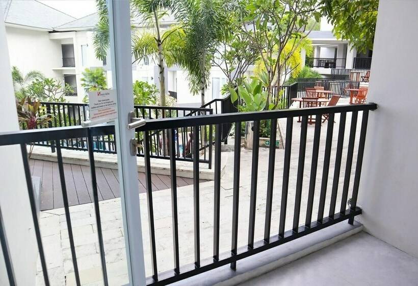 디럭스 룸 가든 전망, Swissbelinn Luwuk